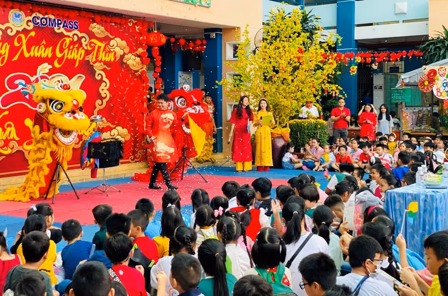 Trường tiểu học Nguyễn Thanh Tuyền tổ chức nhiều hoạt động mừng Xuân Giáp Thìn 2024.