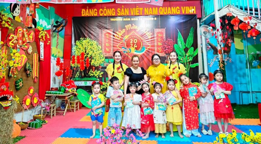 Trường mầm non 19 Tháng 5 tổ chức hội thi "Nét vẽ xuân" những ngày cuối năm. Trường mầm non 19 Tháng 5 tổ chức hội thi "Nét vẽ xuân" những ngày cuối năm.