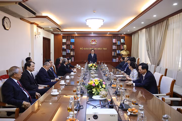 Bộ GD&ĐT tổ chức chúc Tết nguyên lãnh đạo Bộ