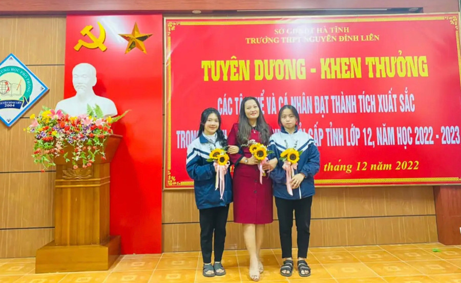 Cô giáo Địa lý 'mềm' hóa lý thuyết bằng công nghệ thông tin ảnh 2 Cô giáo Địa lý 'mềm' hóa lý thuyết bằng công nghệ thông tin ảnh 2