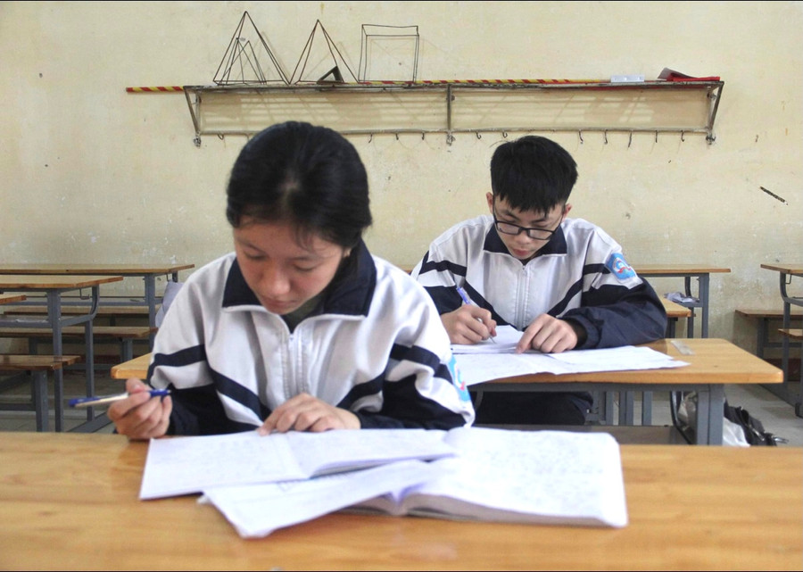 Kỳ thi HSG tỉnh lớp 10 năm học 2022-2023, Trường THPT Lê Quý Đôn (huyện Thạch Hà, Hà Tĩnh) có 25 học sinh tham dự. Kỳ thi HSG tỉnh lớp 10 năm học 2022-2023, Trường THPT Lê Quý Đôn (huyện Thạch Hà, Hà Tĩnh) có 25 học sinh tham dự.