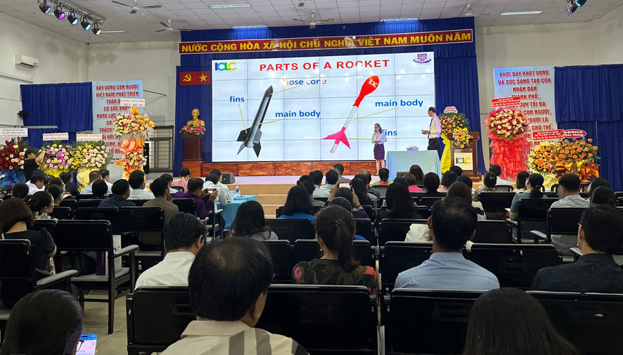 Toàn cảnh hội nghị.