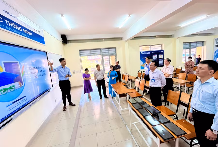 Lớp học thông minh tại Trường THPT Đào Sơn Tây (TP Thủ Đức).