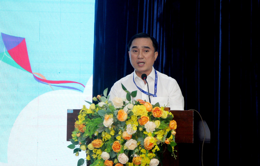 Ông Trần Ngọc Huy phát biểu tại buổi lễ ra mắt. Ông Trần Ngọc Huy phát biểu tại buổi lễ ra mắt.