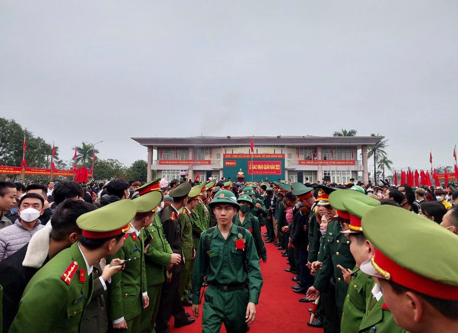 Năm nay, Hà Tĩnh có 1.445 thanh niên tham gia nghĩa vụ quân sự. Trong đó, 1.200 thanh niên tham gia nghĩa vụ quân sự và 245 thanh niên tham gia nghĩa vụ công an. Năm nay, Hà Tĩnh có 1.445 thanh niên tham gia nghĩa vụ quân sự. Trong đó, 1.200 thanh niên tham gia nghĩa vụ quân sự và 245 thanh niên tham gia nghĩa vụ công an.