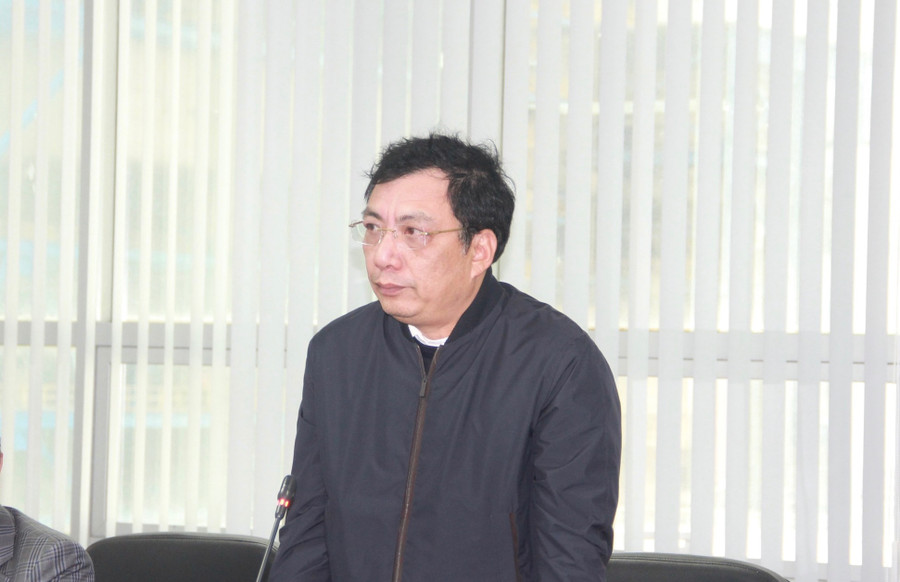 Ông Lê Như Linh - Tổng Giám đốc Tổng công ty Điện lực Dầu khí Việt Nam báo cáo tại buổi làm việc. Ông Lê Như Linh - Tổng Giám đốc Tổng công ty Điện lực Dầu khí Việt Nam báo cáo tại buổi làm việc.