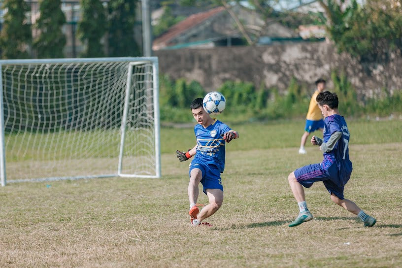 Năm nay, giải bóng đá họ Hồ toàn quốc quy tụ 6 đội bóng tham dự đến từ các tỉnh thành trong cả nước.