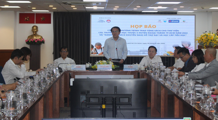 Lãnh đạo Sở Thông tin truyền thông phát biểu tại buổi họp báo. Lãnh đạo Sở Thông tin truyền thông phát biểu tại buổi họp báo.