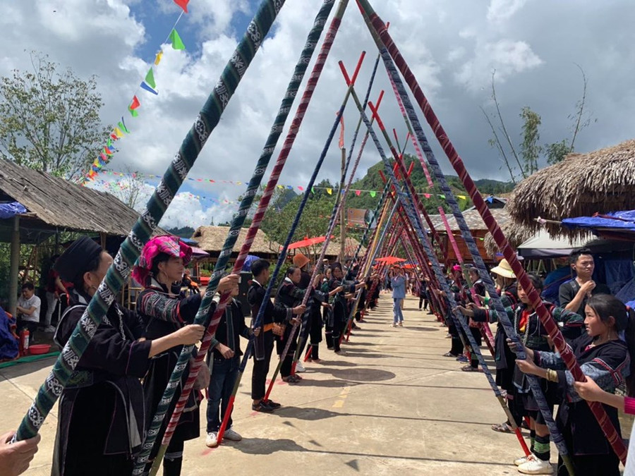 Chuẩn bị xác lập kỷ lục Chuẩn bị xác lập kỷ lục