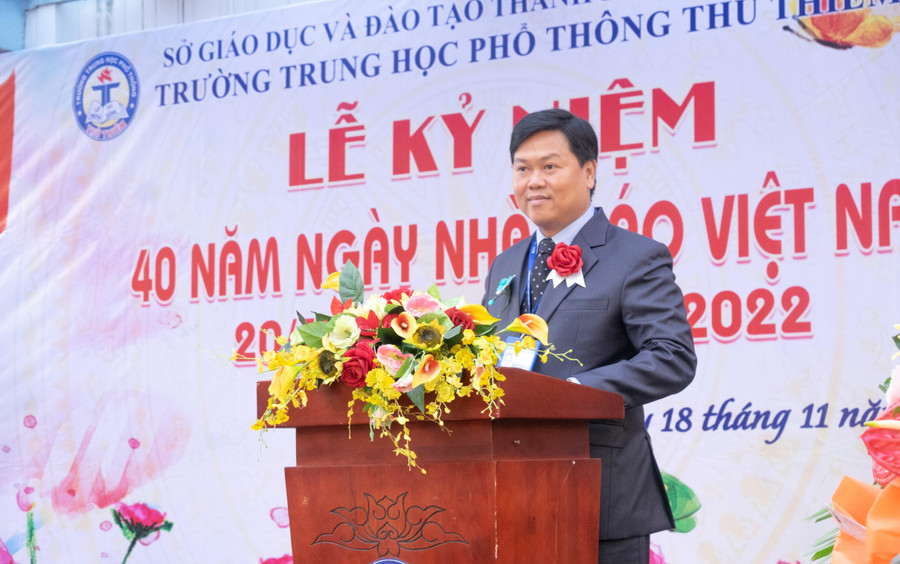 Thầy Tài luôn nỗ lực giúp đỡ giáo viên và học sinh có hoàn cảnh khó khăn.