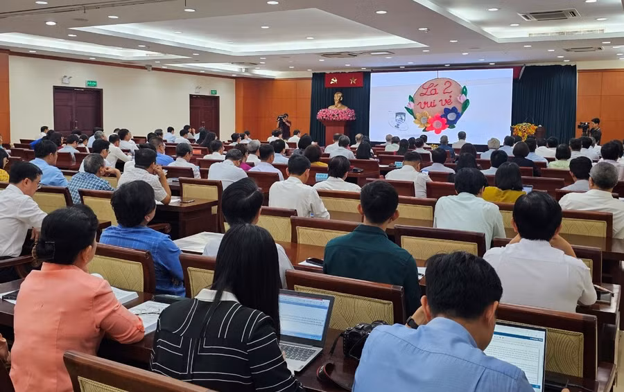 Toàn cảnh hội nghị.