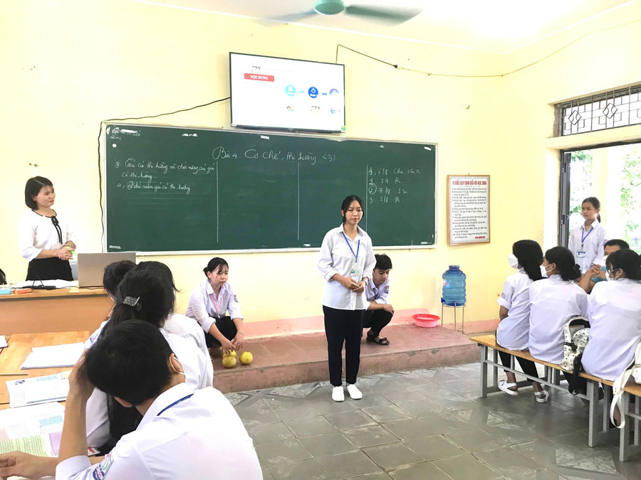 Những tiết dạy GDCD của cô Hương luôn được học sinh háo hức.