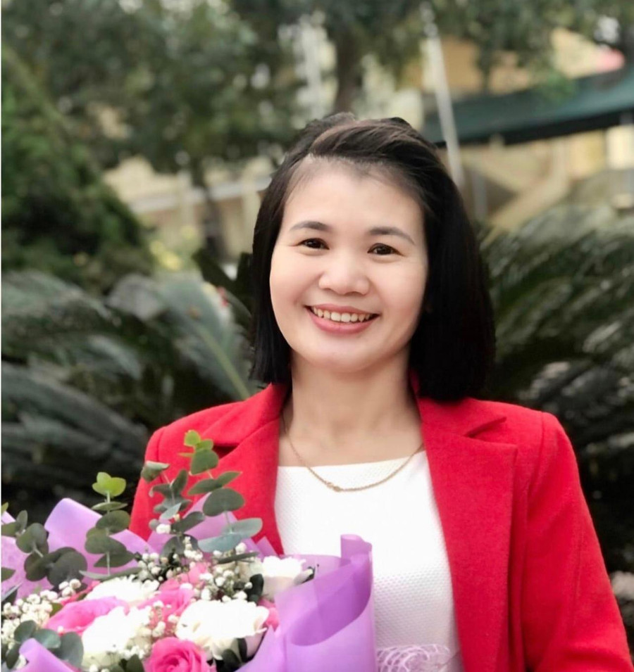 Cô giáo Bùi Thị Minh Hương (Trường THPT Can Lộc, Hà Tĩnh).