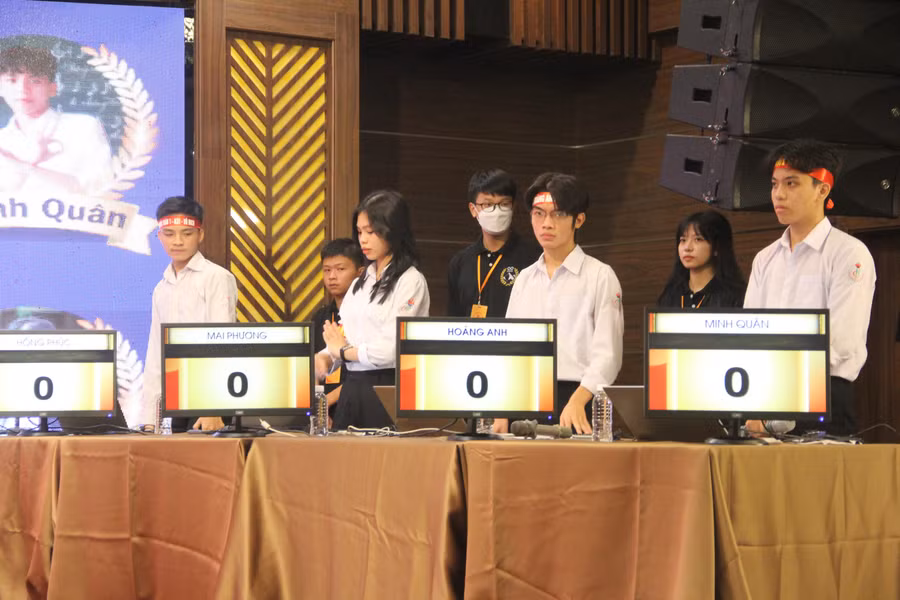 4 thí sinh tranh tài tại Vòng chung kết.