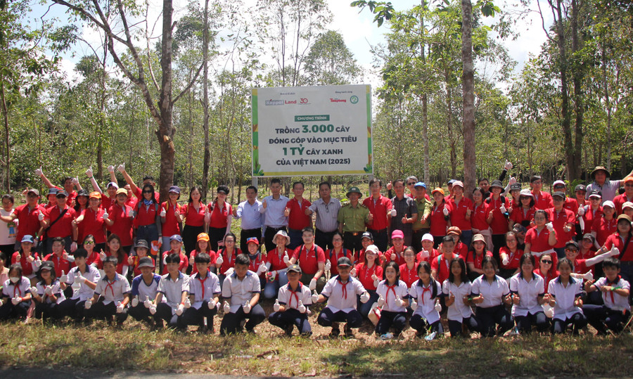 Chương trình có sự tham gia của 100 tình nguyện viên đến từ Trường THCS Mã Đà và Keppel Land Việt Nam. Chương trình có sự tham gia của 100 tình nguyện viên đến từ Trường THCS Mã Đà và Keppel Land Việt Nam.