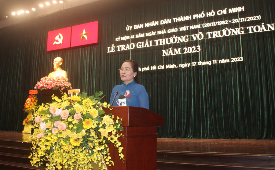 Bà Nguyễn Thị Lệ phát biểu tại buổi lễ. Bà Nguyễn Thị Lệ phát biểu tại buổi lễ.
