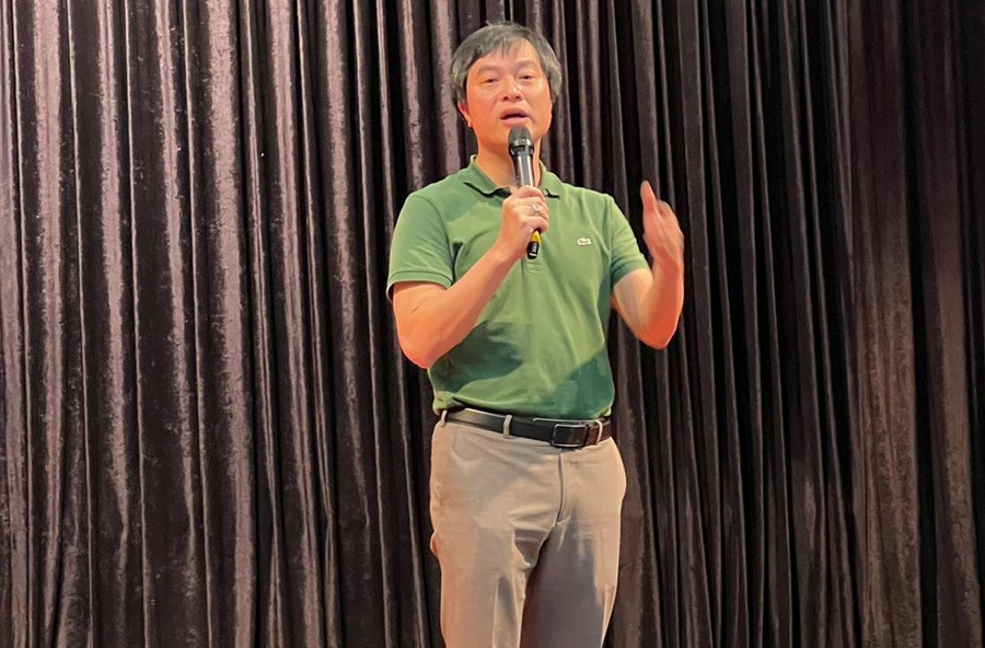 Diễn giả chia sẻ tại chương trình. Diễn giả chia sẻ tại chương trình.