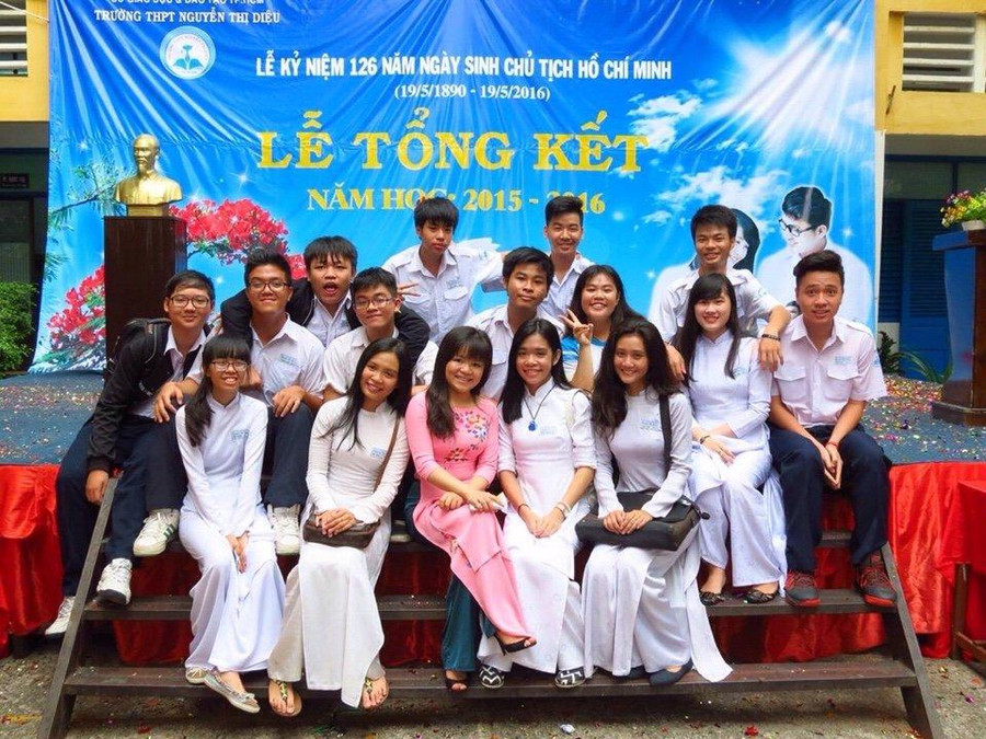 Cô Khánh An, giáo viên môn Tiếng Anh, Trường THPT Nguyễn Thị Diệu. Cô Khánh An, giáo viên môn Tiếng Anh, Trường THPT Nguyễn Thị Diệu.