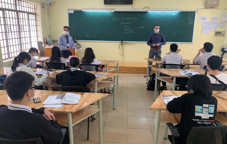 Một tiết học của học sinh hệ 9+ Trường cao đẳng quốc tế TPHCM. Một tiết học của học sinh hệ 9+ Trường cao đẳng quốc tế TPHCM.