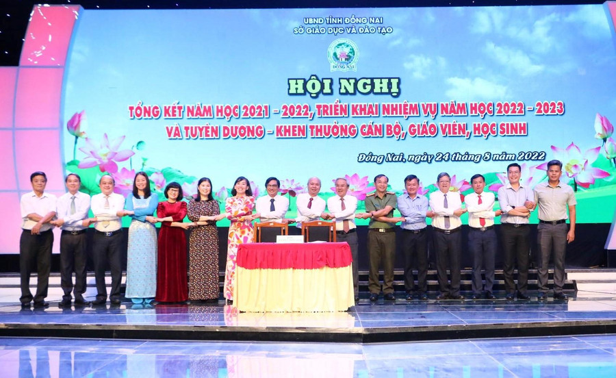Các đơn vị trong tỉnh Đồng Nai bắt tay thể hiện quyết tâm phối hợp cùng ngành GD&ĐT hoàn thành tốt nhiệm vụ năm học 2022-2023.