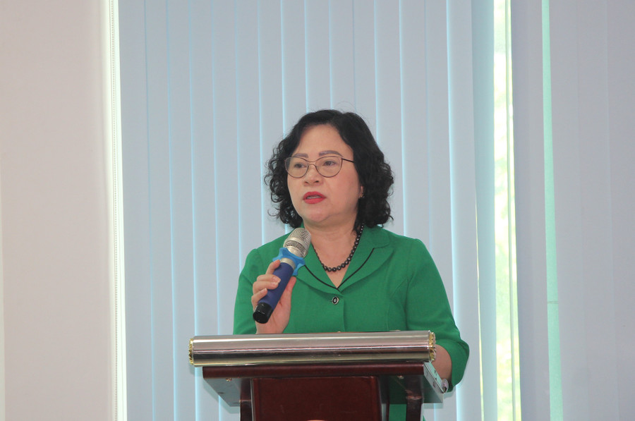 Thứ trưởng Ngô Thị Minh phát biểu tại hội nghị.