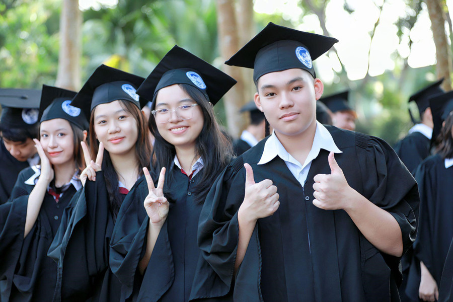 Với triết lý “Tâm hồn Việt Nam, giáo dục thế giới”, Asian School mang đến môi trường giáo dục lý tưởng, giúp học sinh phát triển toàn diện và thành công trong tương lai. Với triết lý “Tâm hồn Việt Nam, giáo dục thế giới”, Asian School mang đến môi trường giáo dục lý tưởng, giúp học sinh phát triển toàn diện và thành công trong tương lai.