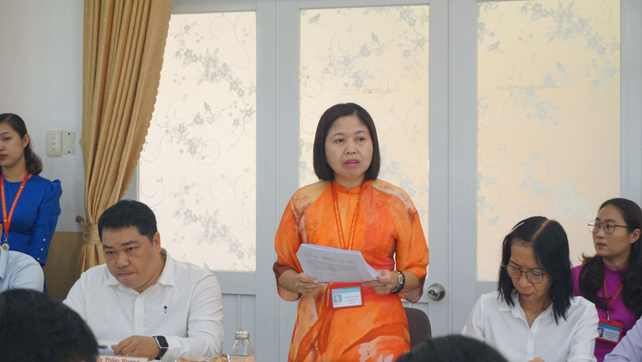Cô Đỗ Ngọc Chi thông tin tại buổi làm việc. Cô Đỗ Ngọc Chi thông tin tại buổi làm việc.
