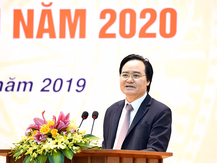 Bộ trưởng Phùng Xuân Nhạ phát biểu tại Hội nghị.