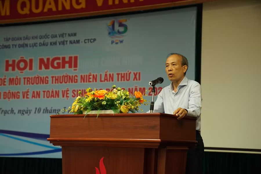 Ông Lê Hồng Thái – Trưởng ban Công nghệ an toàn Môi trường PV Power phát biểu tại hội nghị.