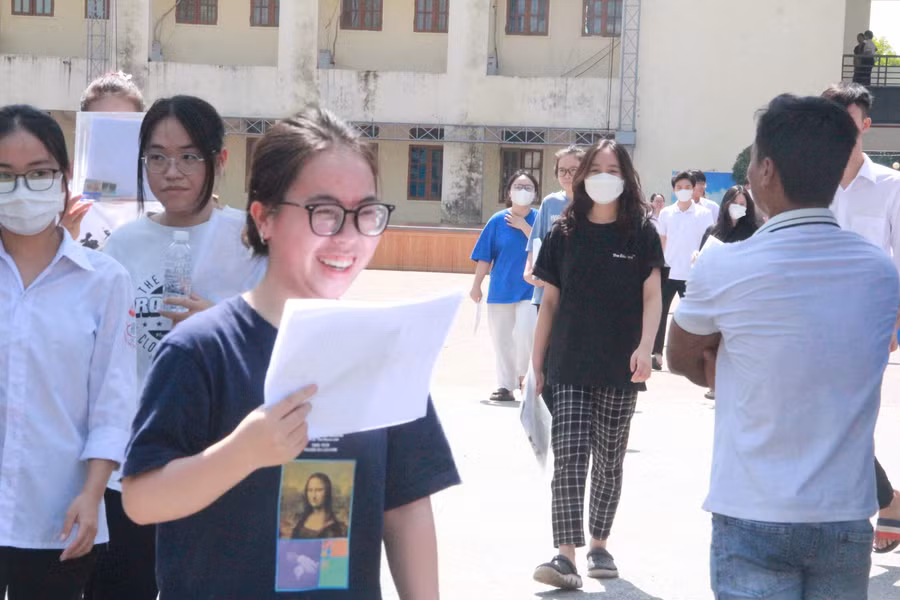 Mai Phương hy vọng sẽ giành điểm 9 ở môn Ngữ Văn.