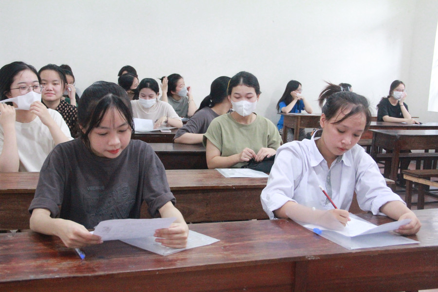 Môn Ngoại ngữ Hà Tĩnh có 249 thí sinh được miễn thi. Môn Ngoại ngữ Hà Tĩnh có 249 thí sinh được miễn thi.