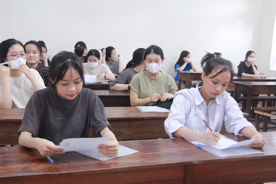 Môn Ngoại ngữ Hà Tĩnh có 249 thí sinh được miễn thi.