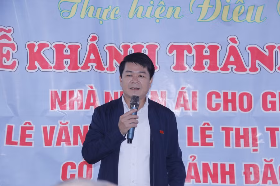 Thay mặt chính quyền địa phương, ông Nguyễn Thanh Long, Chủ tịch UBMT TQ huyện Cẩm Xuyên đã gửi lời cảm ơn đến các nhà hảo tâm, báo GD&amp;TĐ cũng các cấp chính quyền đã quan tâm, hỗ trợ các hoàn cảnh khó khăn trên địa bàn.