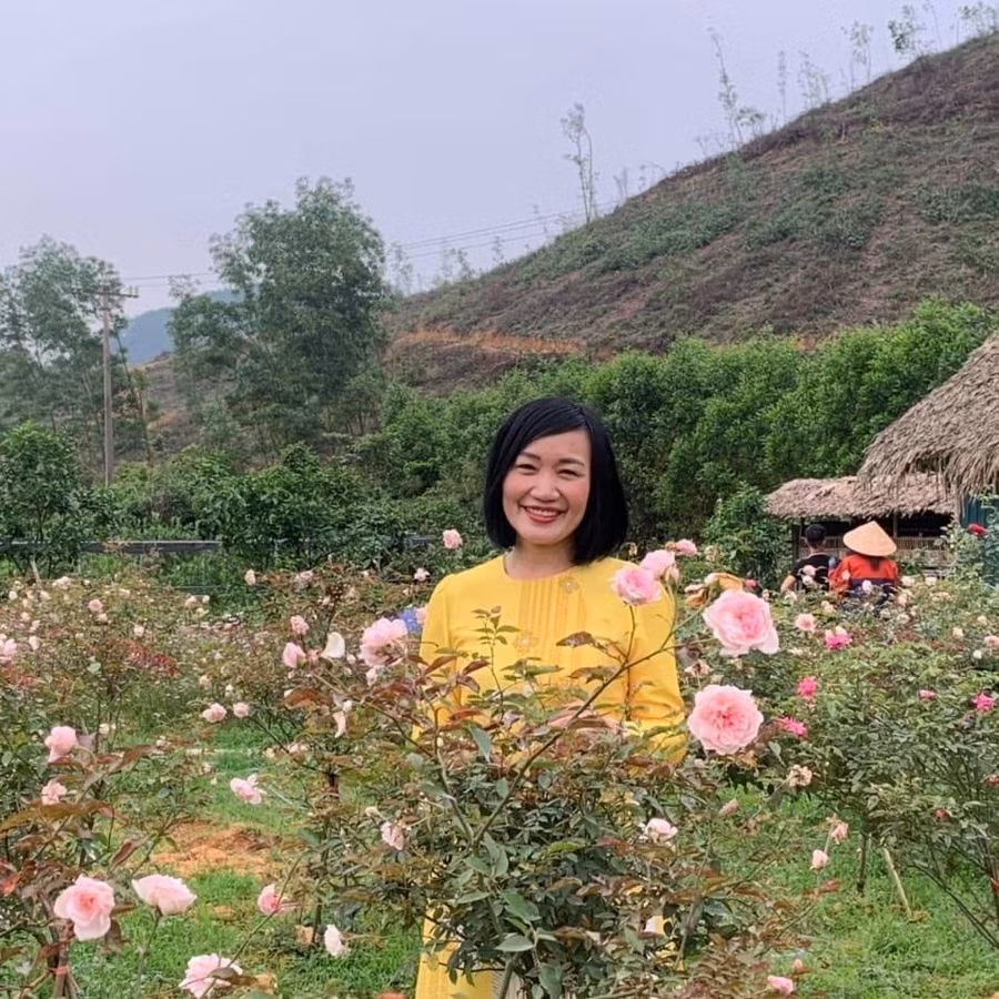 Cô giáo Nguyễn Thị Mỹ Bình, phó Hiệu trưởng trường THPT Chuyên Hà Tĩnh