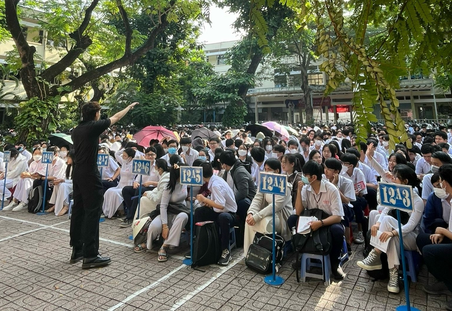 Học sinh hứng thú tìm hiểu phương pháp Linearthinking. Học sinh hứng thú tìm hiểu phương pháp Linearthinking.