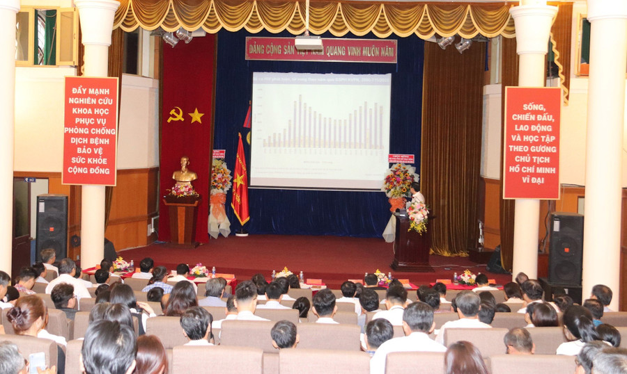 Toàn cảnh hội nghị. Toàn cảnh hội nghị.