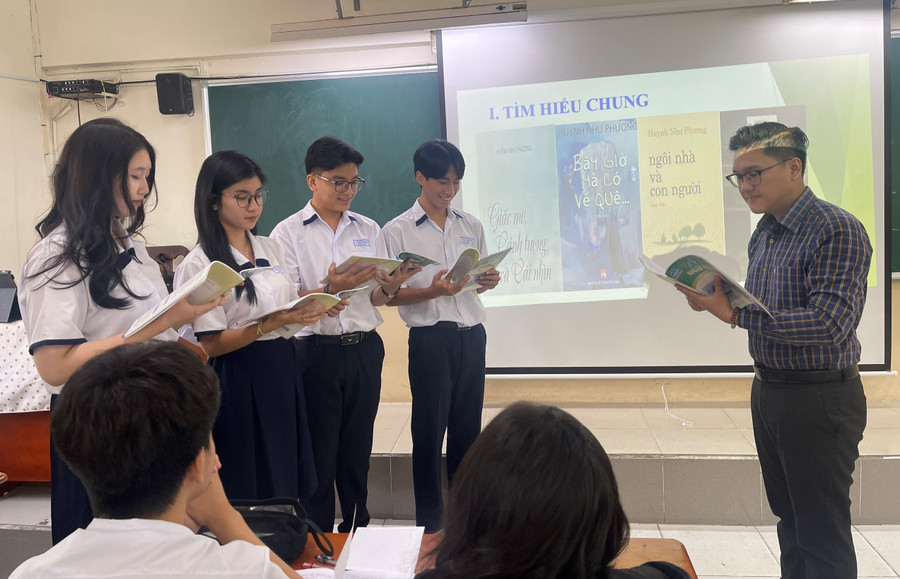 Tiết học Ngữ văn của học sinh Trường THPT Nguyễn Du.