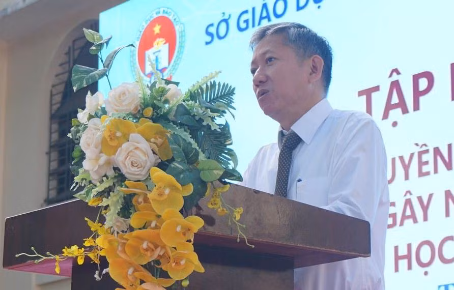 Ông Dương Trí Dũng phát biểu tại đợt tập huấn.