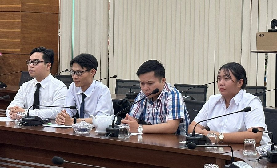 Các ứng viên tham gia vòng thi phỏng vấn.