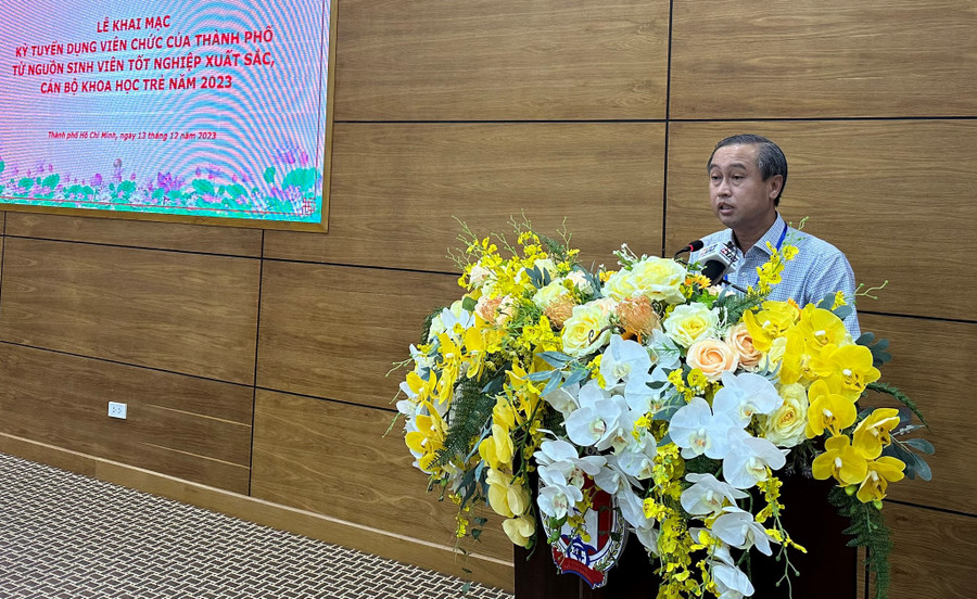 Ông Huỳnh Thanh Nhân phát biểu tại lễ khai mạc.