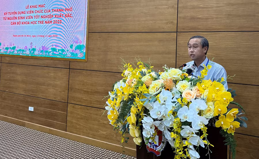 Ông Huỳnh Thanh Nhân phát biểu tại lễ khai mạc.