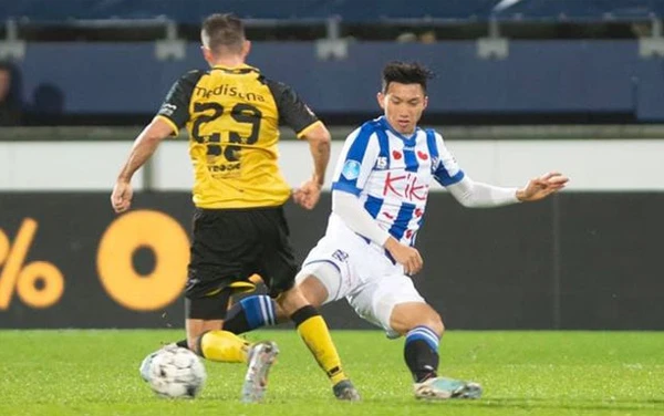 Văn Hậu đã có trận đấu đầu tiên cho SC Heerenveen