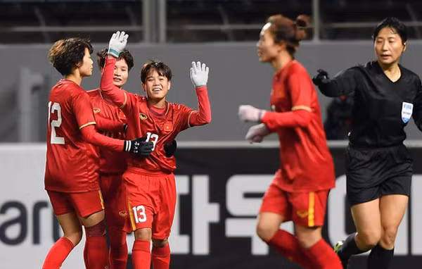 13h00 ĐT nữ Hàn Quốc vs ĐT nữ Việt Nam: Thử súng chờ play-off