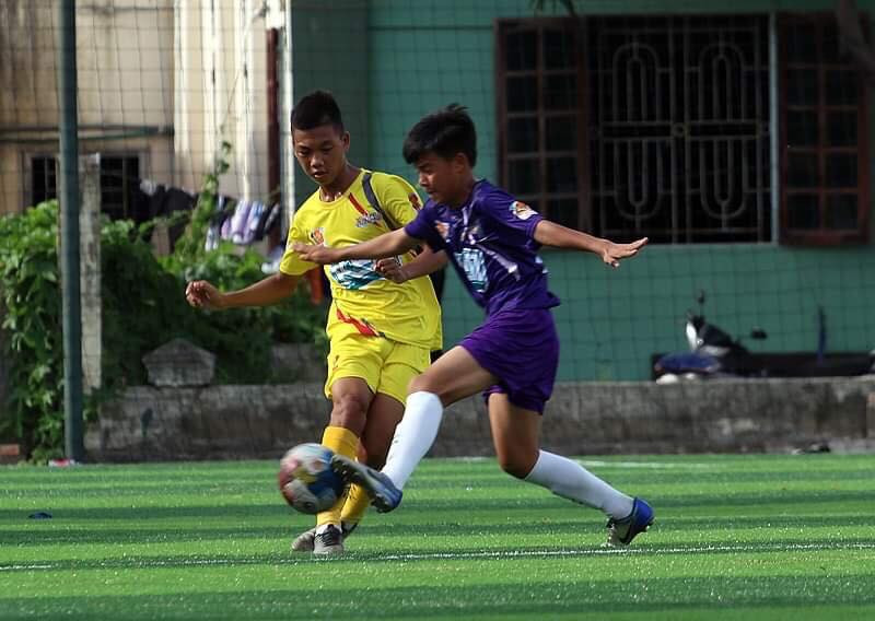 Nhiều bất ngờ đã diễn ra khi U13 PVF thất thủ trước QHSLF Thành Vinh, đội bóng bị đánh giá thấp hơn về mọi phương diện. Nhiều bất ngờ đã diễn ra khi U13 PVF thất thủ trước QHSLF Thành Vinh, đội bóng bị đánh giá thấp hơn về mọi phương diện.