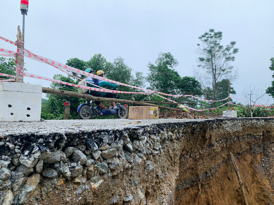 Đây là tuyến đường có lưu lượng người qua lại đông. Đây là tuyến đường có lưu lượng người qua lại đông.
