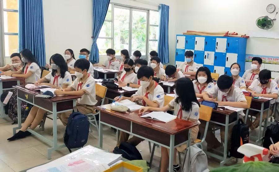 Học sinh TPHCM trong giờ học