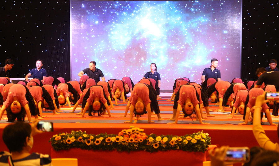 Tiết mục đặc sắc do trường mầm non IGC Kiddy tại TPHCM biểu diễn. Tiết mục đặc sắc do trường mầm non IGC Kiddy tại TPHCM biểu diễn.