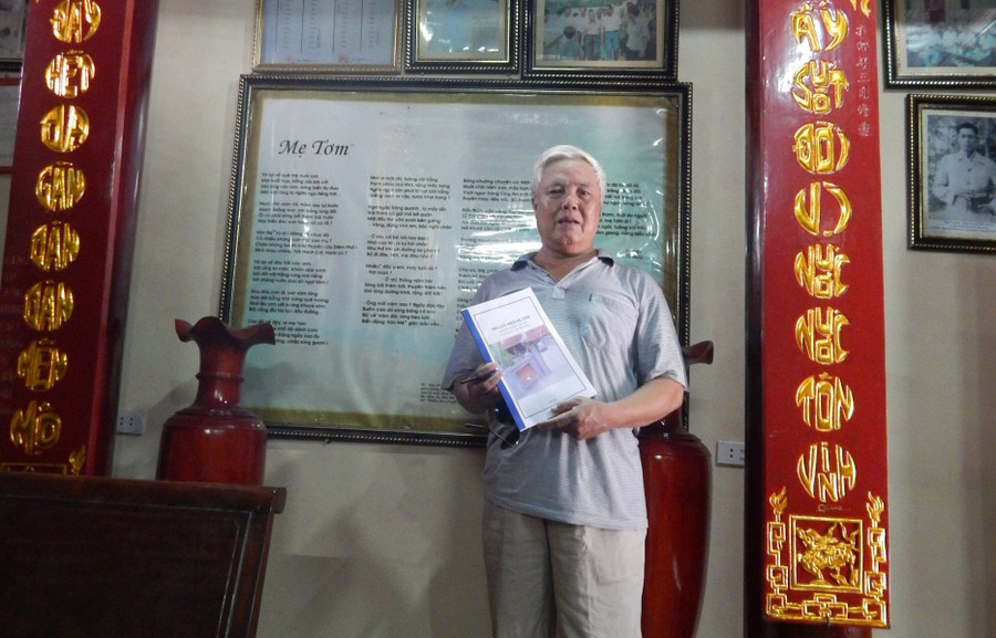 Thầy Nguyễn Đình Huyền có 40 năm gắn bó với nghề giáo.