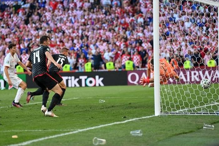 Tây Ban Nha vào tứ kết EURO 2020 sau trận cầu "mưa bàn thắng" siêu kịch tính ảnh 4 Tây Ban Nha vào tứ kết EURO 2020 sau trận cầu "mưa bàn thắng" siêu kịch tính ảnh 4