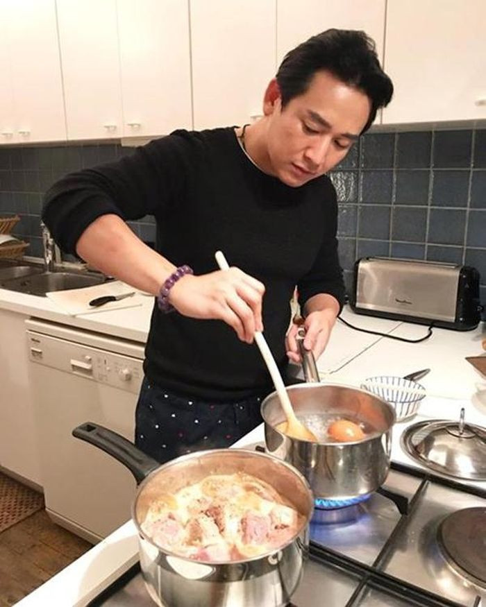 Hội chị em "lịm tim" với tài nấu ăn ngon của Hứa Vĩ Văn ảnh 3 Hội chị em "lịm tim" với tài nấu ăn ngon của Hứa Vĩ Văn ảnh 3